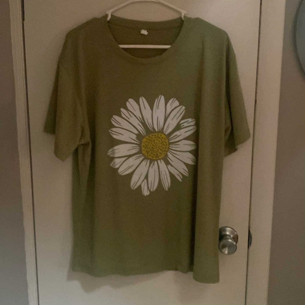 Lightweight Tee